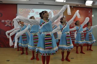 南通厂北社区举办迎七一专场文艺演出，居民共庆党的生日